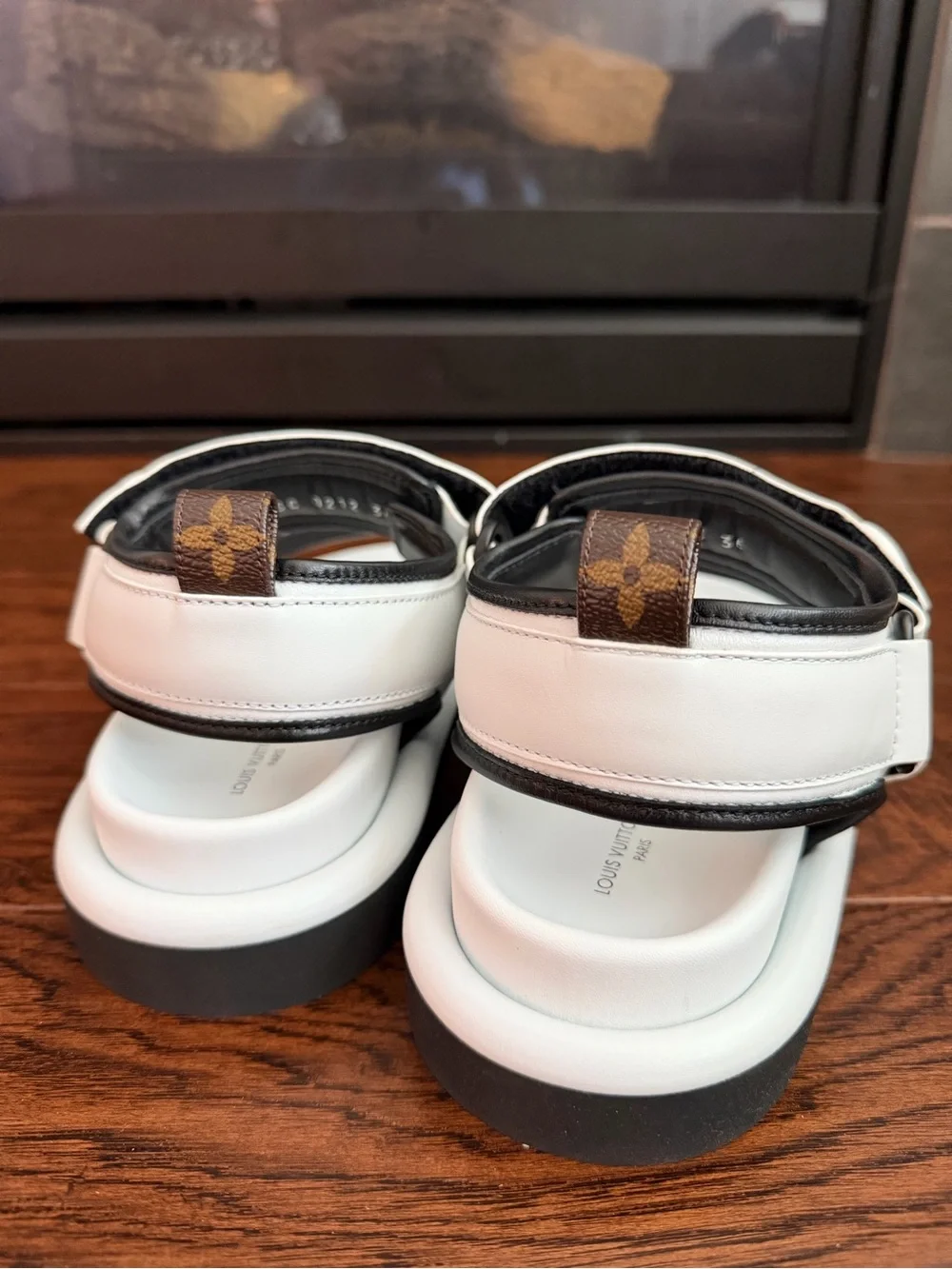 Louis Vuitton women Sandals